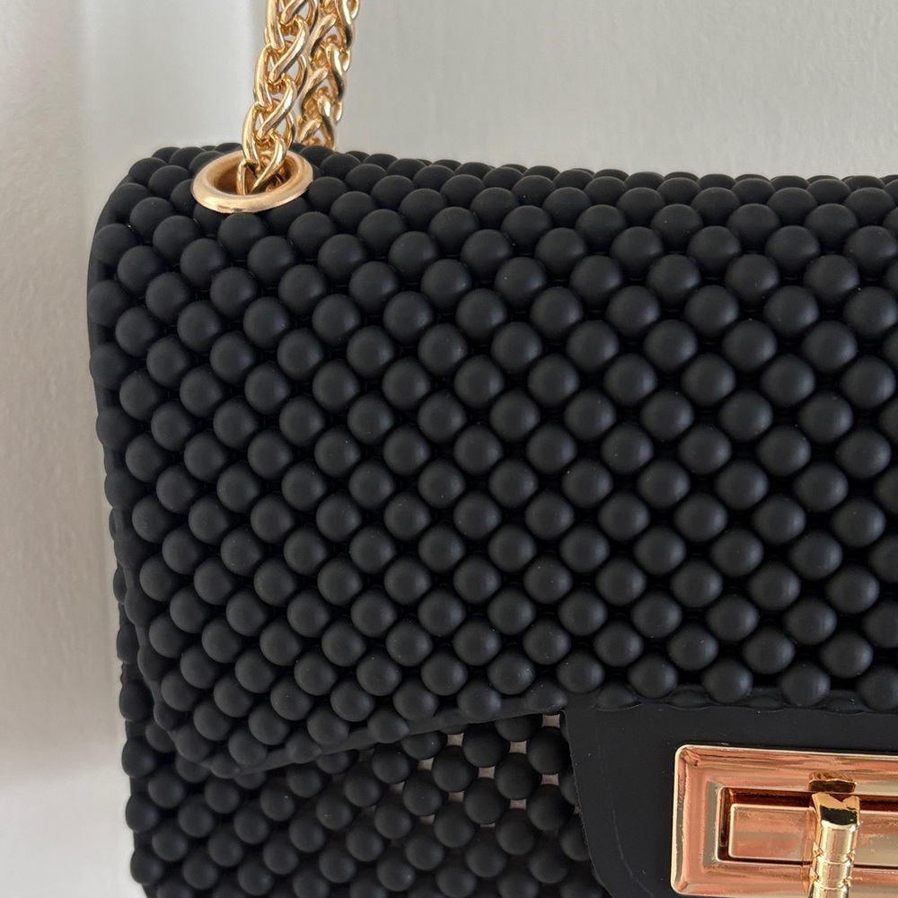 True Religion Black Textured Shoulder Bag with Gold Chain - Picture 2 of 10